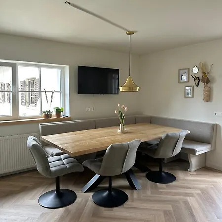 Goldene Zehn Dollach