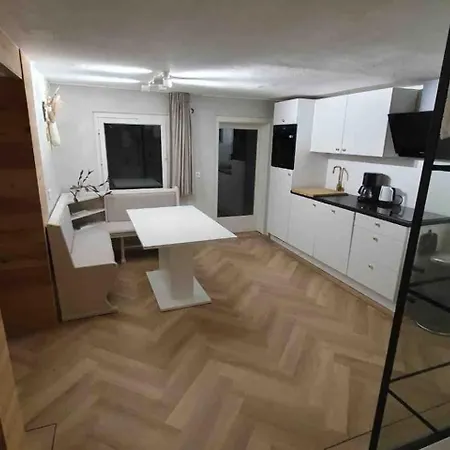 Goldene Zehn Apartament Dollach