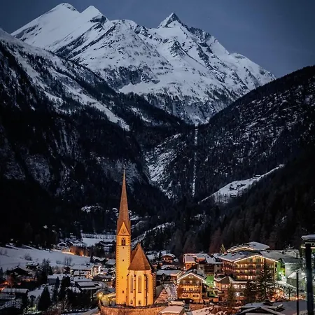 Goldene Zehn 公寓 *